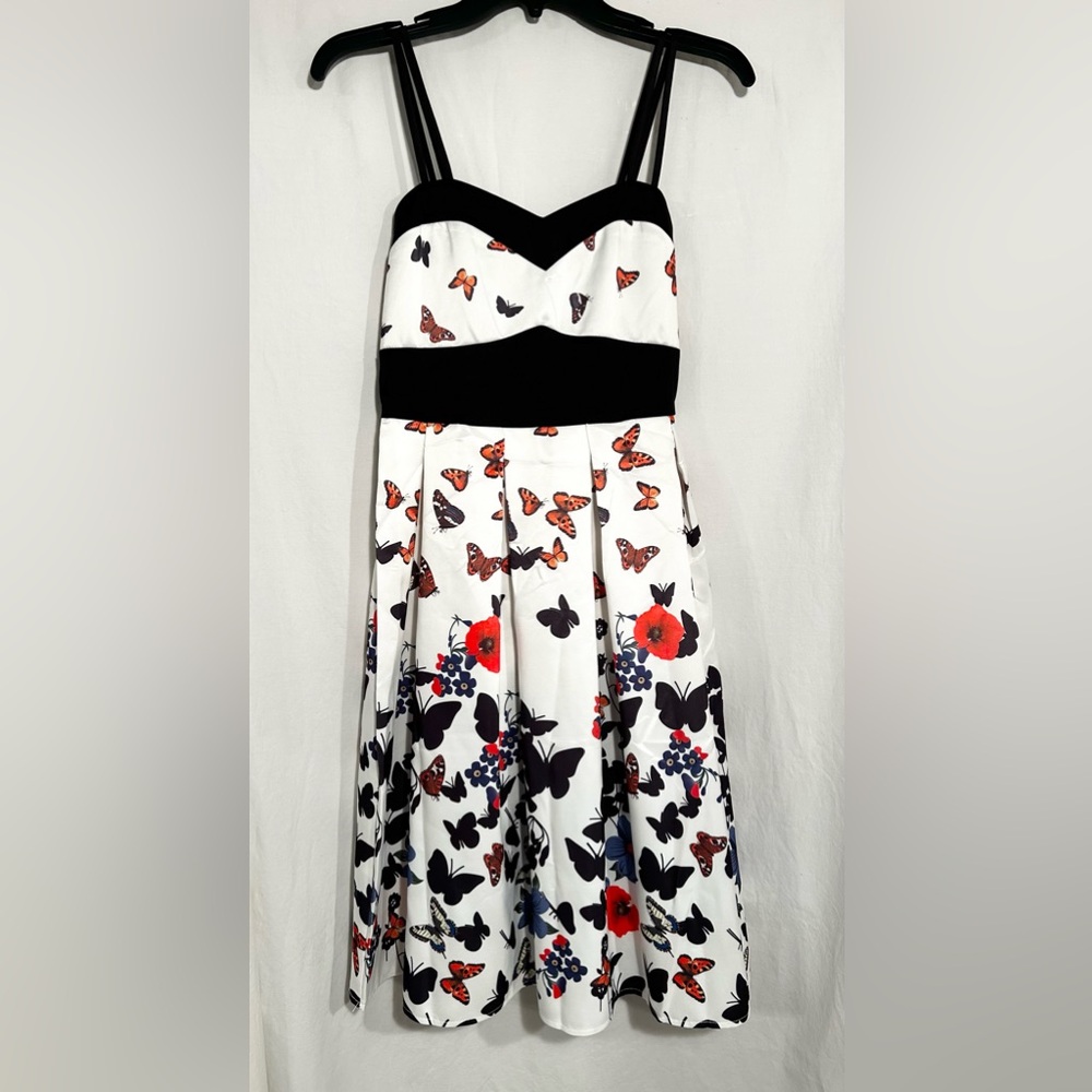 WOMENS SMALL SLEEVELESS BLACK WHITE W/BUTTERFLIES ELASTIC BACK SIDE ZIP DRESS